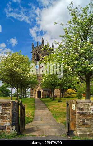 Royaume-Uni,Yorkshire de l'Ouest,Kirklees,Emley,Eglise de St Michael l'Archange Banque D'Images