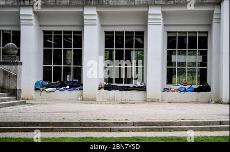 Berlin, Allemagne. 12 mai 2020. Le camp des sans-abri dans un parc. Credit: Britta Pedersen/dpa-Zentralbild/ZB/dpa/Alay Live News Banque D'Images
