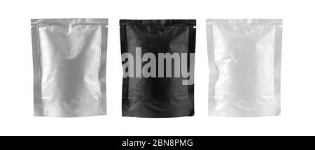 Mockup Stand Up Blank Bag noir, gris et blanc pour café, bonbons, noix, épices, auto-joint Zip Lock feuille ou papier sac à nourriture sachet en collation refermable Banque D'Images