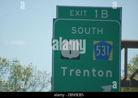 Sortie 1B en direction de Trenton sur l'Interstate 287. Banque D'Images