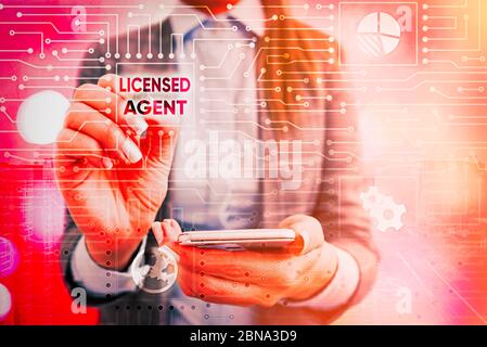 Affiche textuelle indiquant l'agent sous licence. Texte de la photo d'entreprise vendeur autorisé et accrédité de polices d'assurance Banque D'Images