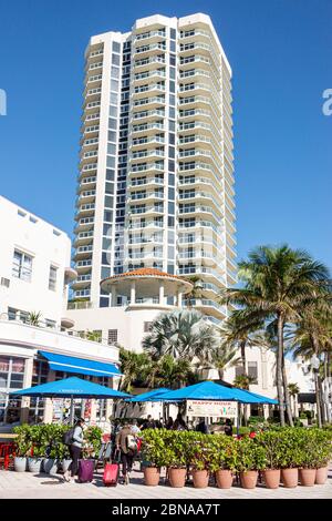 Miami Beach Florida, North Beach, Ocean Terrace, St.Tropez Ocean Front élevé immeuble résidentiel en copropriété, FL200217074 Banque D'Images