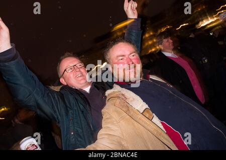 Manifestations anti-baronne Thatcher célébrant sa mort, Trafalgar Square, Londres, BritainAntésbaronne Thatcher protestataires célébrant sa mort, Trafa Banque D'Images