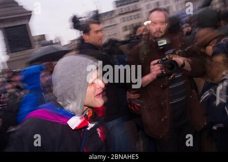 Manifestations anti-baronne Thatcher célébrant sa mort, Trafalgar Square, Londres, BritainAntésbaronne Thatcher protestataires célébrant sa mort, Trafa Banque D'Images