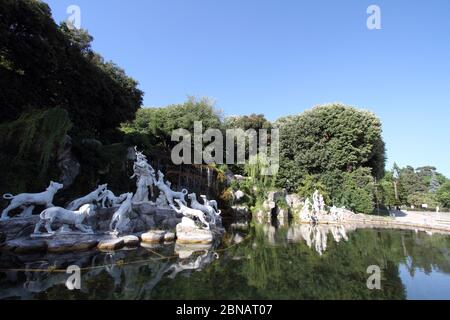 Caserta, Italie - 10 juin 2012 - Palais Royal de Caserta - Diana et Fontaine d'Actaeon Banque D'Images
