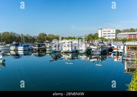 Die Marina Rünthe am Datteln-Hamm-Kanal à Bergkamen, Nordrhein-Westfalen, Deutschland, Europa | Ruenthe Marina à Bergkamen, Rhénanie-du-Nord-Westphalie Banque D'Images