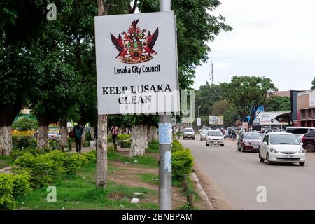 ZAMBIE, capitale Lusaka, centre-ville, chemin du Caire, panneau, garder Lusaka propre Banque D'Images