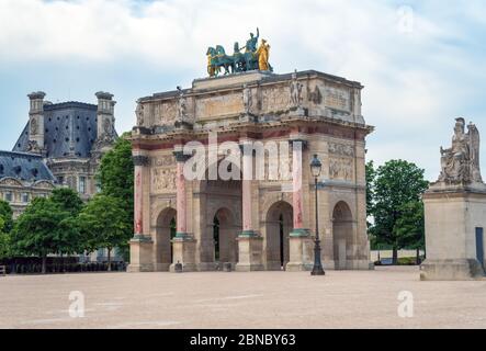 Arche de carrousel de Triumph pendant l'épidémie de coronavirus à Paris, France Banque D'Images