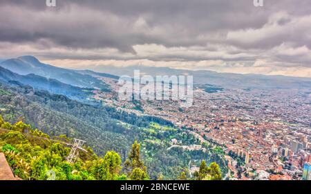 Paysage urbain de Bogota de Montserrate, image HDR Banque D'Images