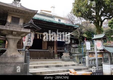 Tokyo, Japon - 17 mars 2019 : vue sur le sanctuaire Gojo Tenjinscha dans le parc Ueno de Tokyo, Japon. Banque D'Images