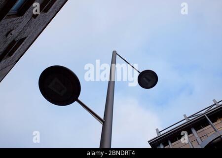 Lumières de rue modernes et minimalistes, Londres Banque D'Images