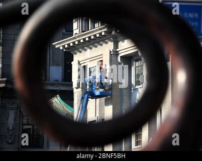 Les travailleurs sont occupés à rénover un vieux bâtiment, qui appartient aux grappes exotiques du Bund, pour protéger sa fa ade et l'entretenir, Shan Banque D'Images