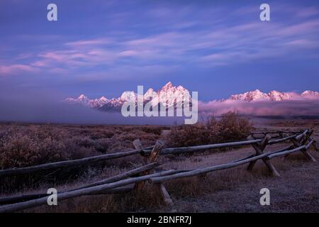 WY04315-00....WYOMING - Dawn over the Grand Teton and the Teton Range from Cunningham Cabin Historic site in Grand Teton National Park. Banque D'Images