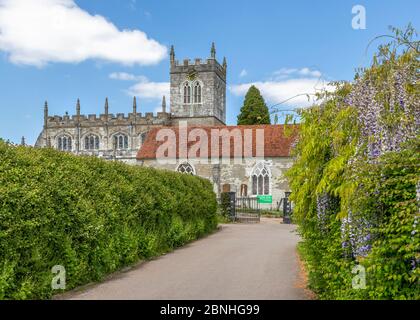 Saxon Sanctuary - Église Saint-Pierre à Wootton Wawen, Warwickshire, Angleterre. Banque D'Images