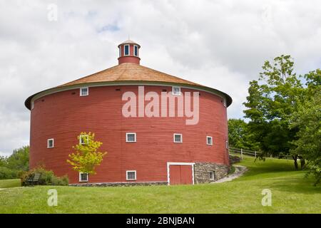 1901 Round Barn, Shelburne Museum, Shelburne, Vermont, Nouvelle-Angleterre, États-Unis d'Amérique, Amérique du Nord Banque D'Images