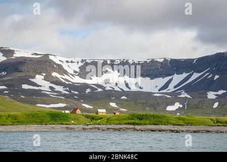 Maisons d'été, Hornstrandir, Islande. Juillet 2015 Banque D'Images