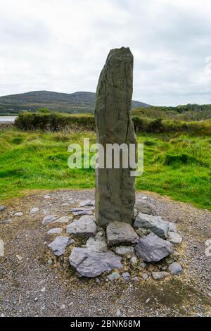 Ogham Stone, Derrynane House and National Park, Caherdaniel, Ring of Kerry Trail, Iveragh Peninsula, Comté de Kerry, Irlande, Europe. Septembre 2015. Banque D'Images