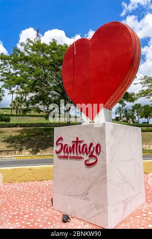 Caraïbes, grandes Antilles, République Dominicaine, Santiago, panneau décoratif en forme de coeur au Monumento a los Héroes de la Restauración Banque D'Images