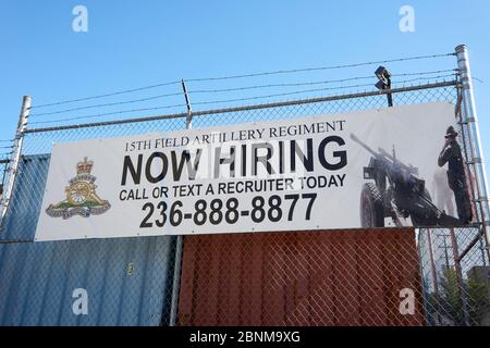 Panneau de recrutement pour le 15e Régiment d'artillerie de campagne des Forces armées canadiennes, Vancouver (C.-B.), Canada Banque D'Images