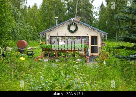 Maison en Alaska rural Banque D'Images