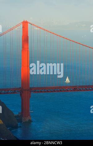 Vue sur le Golden Gate Bridge, San Francisco, California, USA Banque D'Images