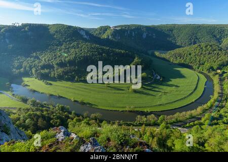 Vue sur le danube, Oberes Donautal (vallée du Haut Danube), Irndorf, Beuron, Alb souabe, Bade-Wurtemberg, Allemagne Banque D'Images