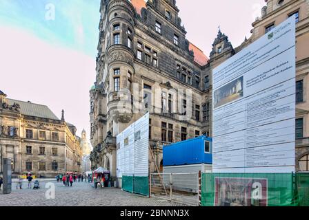 Cour supérieure régionale, Schlossplatz, château, Dresde, Saxe, Allemagne, Europe, Banque D'Images