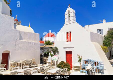 Restaurant extérieur, Mykonos, Mykonos, Cyclades, Grèce Banque D'Images