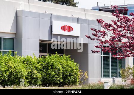 10 mai 2020 Sunnyvale / CA / USA - DuPont Silicon Valley Technology & innovation Center; DuPont de Nemours, Inc est une société américaine opérant à t Banque D'Images