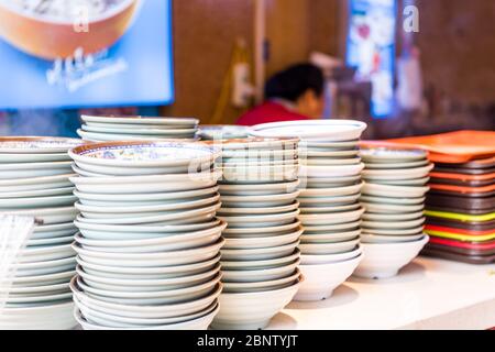 Assiettes chinoises dans les restaurants de Nanjing, Chine. Banque D'Images