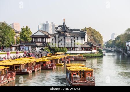 Vue depuis le pont de Wende, bâtiments traditionnels chinois du Centre d'examen impérial de Jiangnan, près de la zone panoramique du Temple Confucius à Qinhuai Rive Banque D'Images