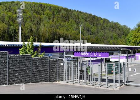 Aue, Allemagne. 16 mai 2020. Football, 2ème Bundesliga, FC Erzgebirge Aue - SV Sandhausen, 26ème jour de match, Sparkassen-Erzgebirgsstadion: Les buts à l'Erzgebirgsstadion sont fermés. Le match FC Erzgebirge Aue - SV Sandhausen, comme tous les matches de la Ligue allemande de football et de la 2ème Bundesliga, aura lieu sans spectateurs en raison de la pandémie de Corona. Crédit : Hendrik Schmidt/dpa-Zentralbild/ZB/dpa/Alay Live News Banque D'Images