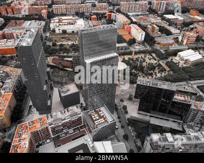 Poblenou vue aérienne Me par sol Melia Hôtel et Central Park de Poblenou Barcelone Catalogne Espagne. Le parc central de Poblenou, « El Parc del CEN Banque D'Images