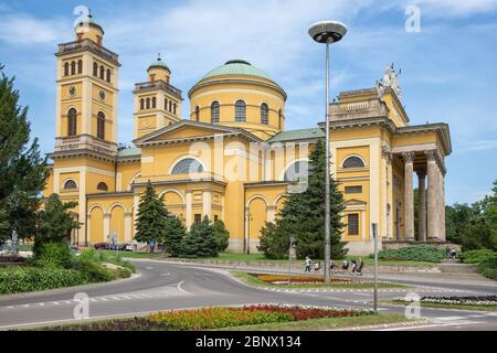 Cathédrale de la basilique également appelée cathédrale d'Eger à Eger, Hongrie Banque D'Images