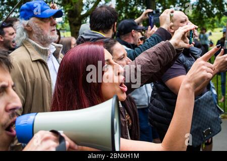 Londres Royaume-Uni 16 mai 2020 des personnes manifestent contre le blocage du coronavirus à Hyde Park. Banque D'Images