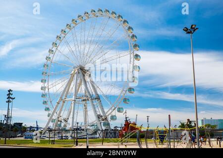 Valence, Espagne: 14 juin 2015 - Ferris Wheel sur le front de mer de Valence Banque D'Images