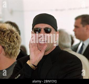 CANNES, FRANCE. 1997 mai : acteur Bruce Willis au 50ème Festival de Cannes. Photo de fichier © Paul Smith/Featureflash Banque D'Images