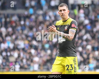 LONDRES, ANGLETERRE - 28 SEPTEMBRE 2019 : Pierre-Emile Hojbjerg de Southampton photographié après le match de la Premier League 2019/20 entre Tottenham Hotspur FC et Southampton FC au stade Tottenham Hotspur. Banque D'Images