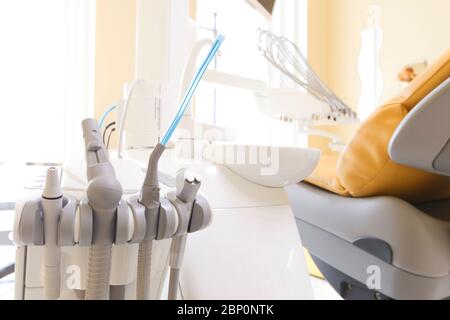 Outils professionnels de dentiste pour le traitement médical des patients Banque D'Images