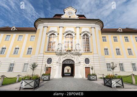 L'abbaye de Seitenstetten (en allemand : Stift Seitenstetten) est un monastère bénédictin situé à Seitenstetten, dans la région de Mostviertel, en Basse-Autriche. Banque D'Images