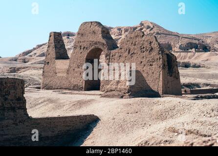 Tombe de Mentuemhat ou de Montuemhat dans les tombes des Nobles El Asasif, Égypte, également appelée Tombeau de Theban TT34 Banque D'Images