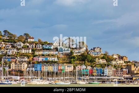 Kingjure de l'autre côté de la rivière Dart depuis Dartmouth, en Angleterre Banque D'Images