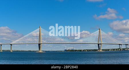 Pont Arthur Ravenel Jr. Au-dessus de la rivière Cooper, Charleston, Caroline du Sud. Banque D'Images