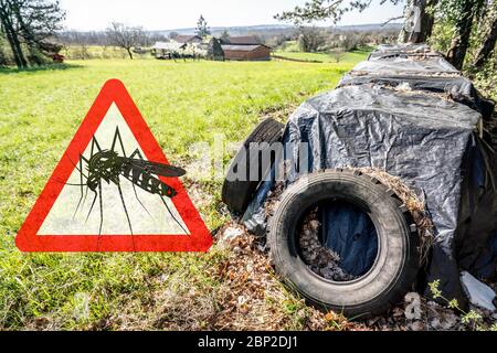 Signe d'avertissement, image conceptuelle sur les risques de piqûres de moustiques zika. Banque D'Images