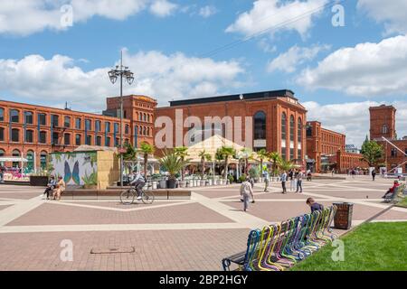 Lodz, Pologne - 7 juillet 2019: Centre d'art et de divertissement appelé Manufaktura à Lodz, Pologne Banque D'Images