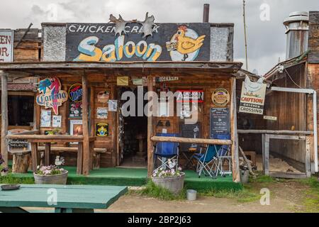 Boutique de souvenirs, saloon et café dans le beau centre-ville de Chicken, Alaska est une attraction unique en bord de route appartenant à Susan Wiren. Banque D'Images