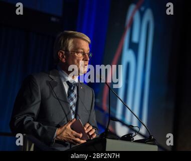 Réception du 60e anniversaire de la NASA de l'AIAA le président de l'Institut américain de l'aéronautique et de l'astronautique (AIAA), John Langford, prononce un discours lors d'une réception organisée par l'Institut américain de l'aéronautique et de l'astronautique (AIAA) pour célébrer le 60e anniversaire de la NASA, le jeudi 20 septembre 2018, au Ronald Reagan Building and International Trade Center à Washington, CC. Banque D'Images