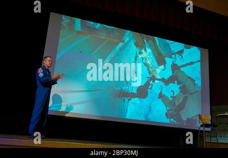 L’astronaute de la NASA Ricky Arnold s’exprime au Goddard Space Flight Center le 2 mai 2019, partageant son expérience de sa mission de 197 jours sur la Station spatiale internationale, y compris trois sorties dans l’espace et diverses expériences scientifiques. Banque D'Images