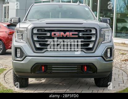 Montréal, Canada - 2 mai 2020 : Canyon AT4 de GMC. General Motors Truck Company, officiellement la division GMC de General Motors LLC, est une division de TH Banque D'Images