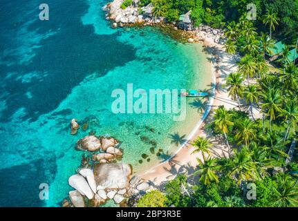 Vue aérienne plage tropicale Sai Nuan, koh Tao, Thaïlande Banque D'Images